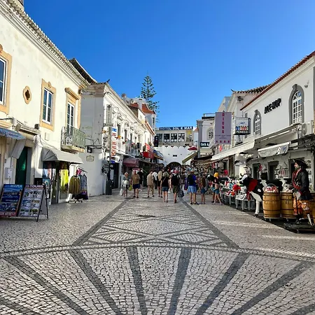 Apartment Cosy 1-br Central Apt In Old Town - Steps From The Sea & Amenities