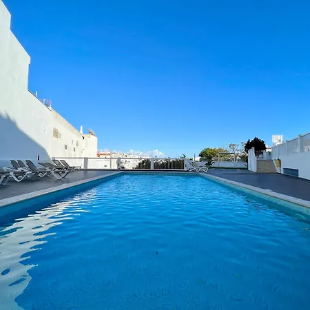 Apartamento Cosy 1-br Central Apt In Old Town - Steps From The Sea & Amenities *